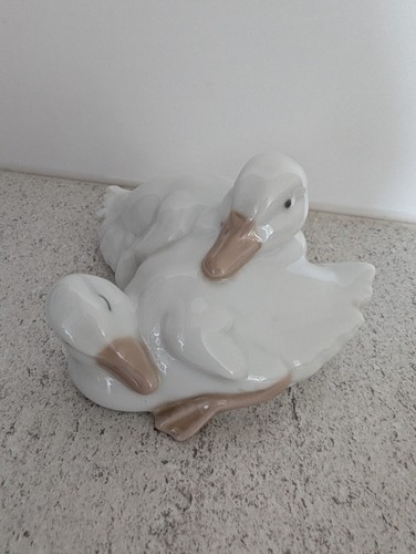 Vintage 1982 nao lladro - by,