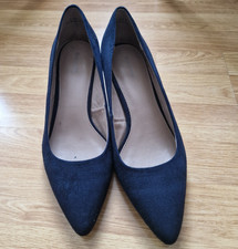 Deichmann  Graceland ladies  Suede Court Shoes Navy Blue Size 5.5 UK