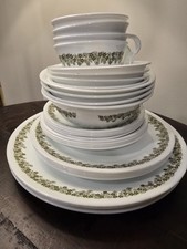 CORELLE by CORNING Crazy Daisy Spring Blossom Vintage Set For 4 = 28 Pieces