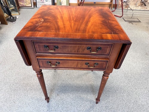 Bradley flame mahogany wood - flame,