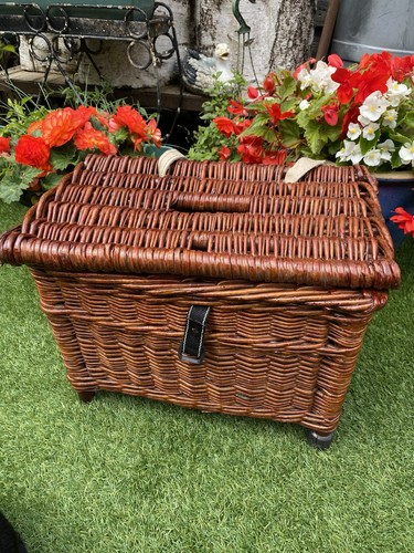 Vintage wicker fishing - vintage,