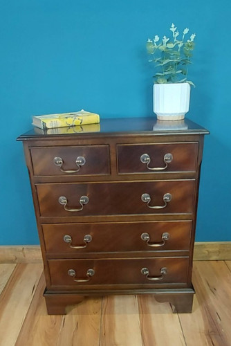 Small mahogany chest of - small,