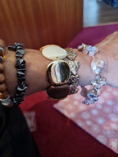 Bundle bangles - bundle, of