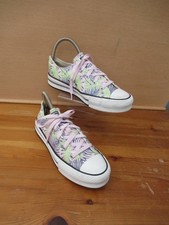 Womens Converse Low Tops size 5 - VGC