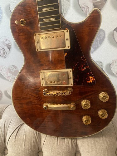 Hondo les paul guitar - ii,