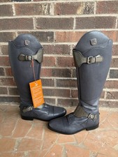 Tucci  DonaDeo Paola Grey