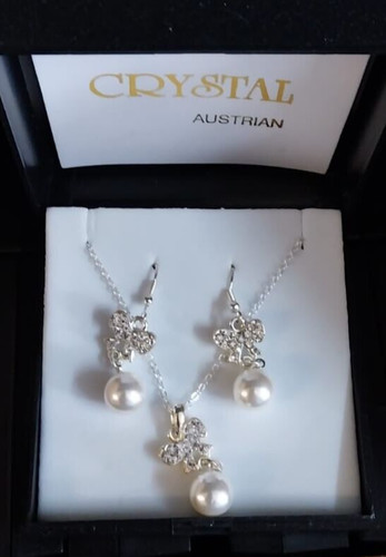 Floral pearl and crystal - floral,