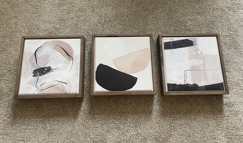 Next set wall decoration - next,