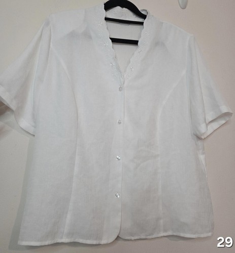 Ladies size eastex - 18,