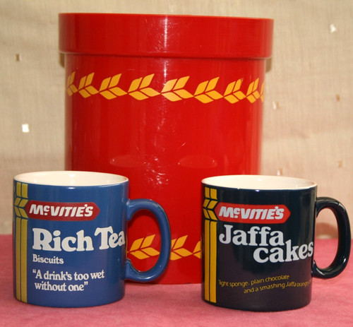 Pair unused mugs - pair, mugs,