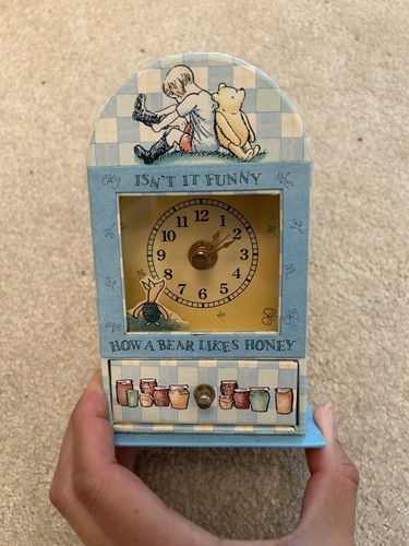 Time gallery vintage winnie - time,