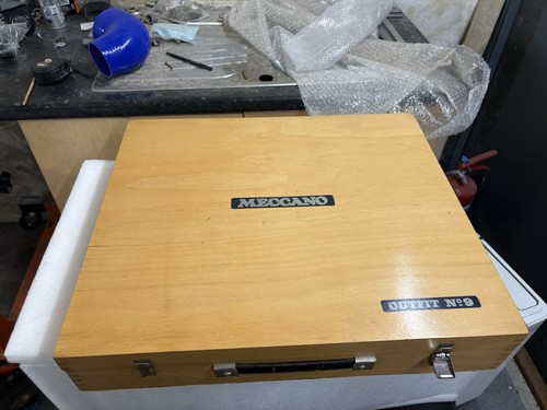 Meccano outfit box - meccano, no