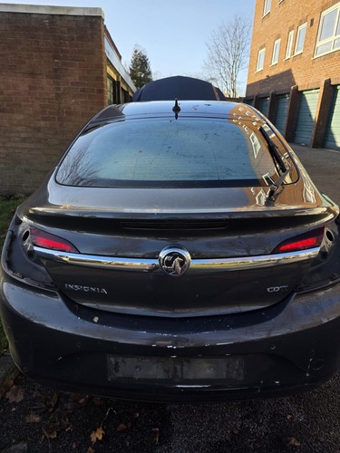 Vauxhall insignia tailgate - vauxhall,
