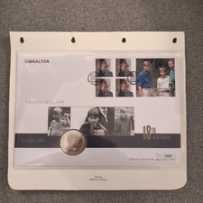 Prince William 18th Birthday Gibraltar 2000 Crown Coin Pnc First Day Cover