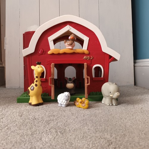 Battat big red barn playset - barn,