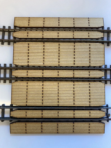 Triple track level crossing - triple,