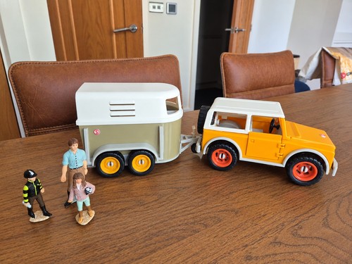 Schleich landrover and