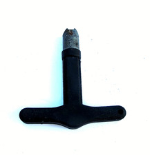 Wheel Centre Cap Removal Tool