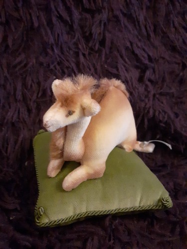 Lovely limited edition steiff - lovely,