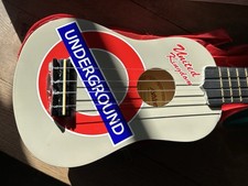 Ukulele, Ashton, Underground