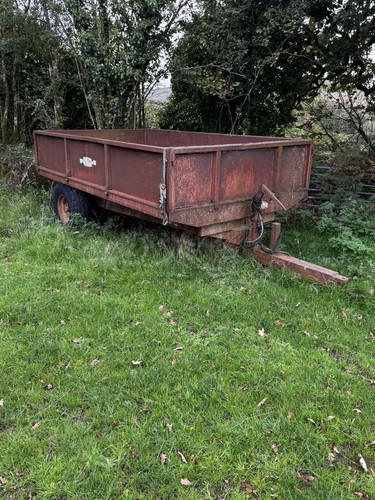 Tractor trailer - ,