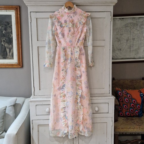 Vintage 1970s prairie - vintage,