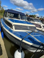 motor boat Cabin Cruiser