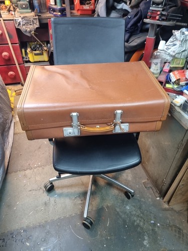 Vintage revelation brown - revelation,