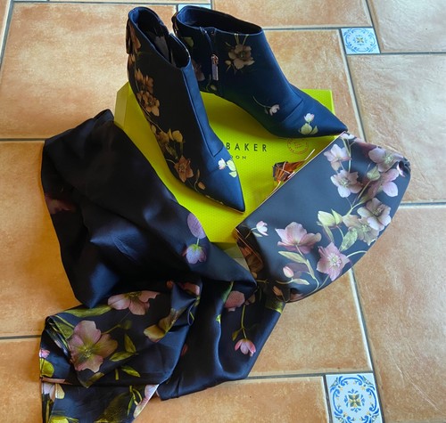 Ted baker navy arboretum - baker,