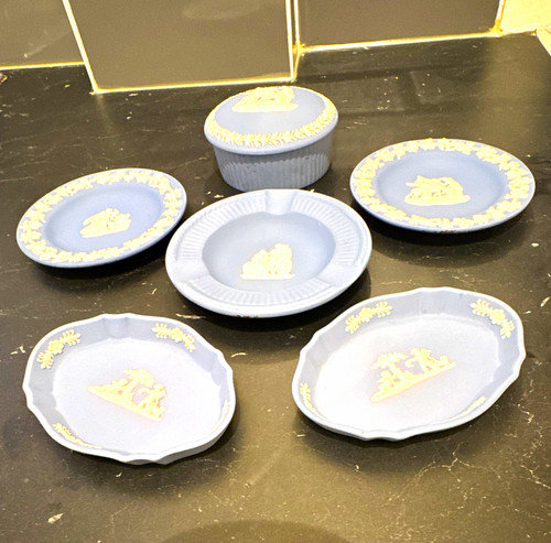 Wedgwood jasperware blue - jasperware,