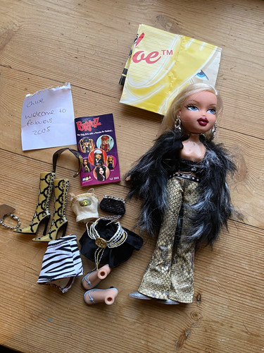 Mga bratz welcome fabulous - welcome, to