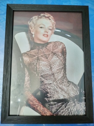 Marilyn monroe glamourous - monroe,