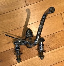 Vintage Retro Wall Mounted Kitchen Mixer Tap (Cage 18)