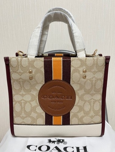 Coach signature logo light - coach,