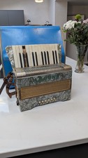 Vintage Laguna 25 Key 12 Bass