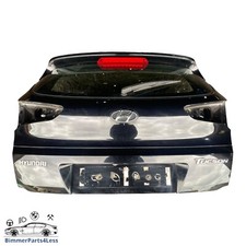 HYUNDAI TUCSON TAILGATE BOOT LID IN PHANTOM BLACK / PAE MK3 TL 2016 With Camera