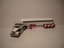 DCP FIRST GEAR 1/64 COOTES KW