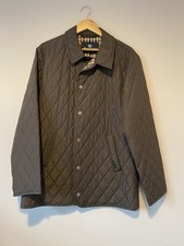 Aquascutum Men’s Quilted Jacket In Brown With Classic Check Lining. Size Medium