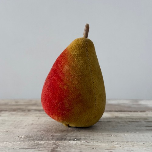 1840s antique velvet - pear, pin