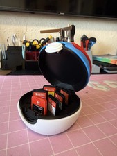 Pokemon. Great Ball Pokeball