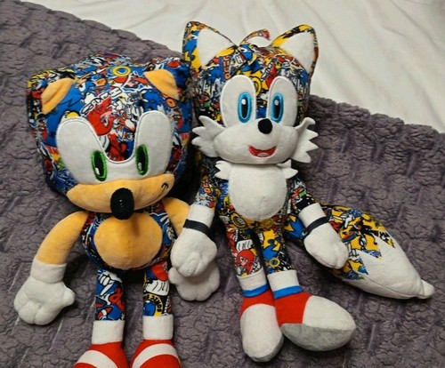 Sonic the hedgehog plush - sonic,