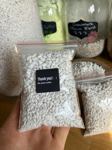 Perlite for houseplants aroids - perlite,