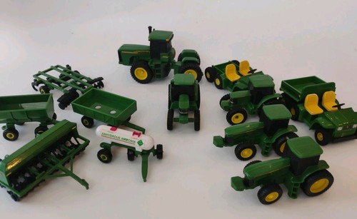 Vtg lot plastic ertl - vtg,