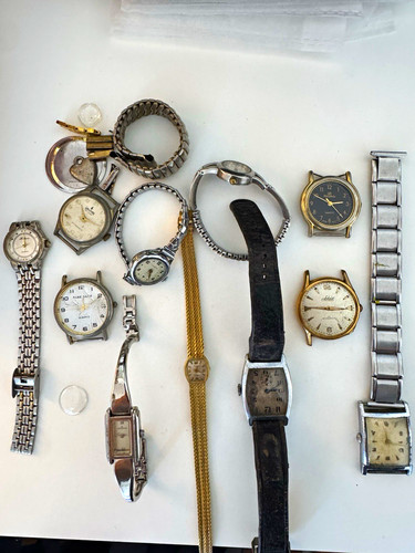 Mixed lot vintage wristwatches - mixed,