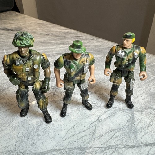 Vintage toy soldiers unsure - toy,