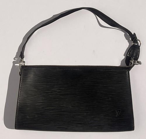 Louis vuitton epi leather - vuitton,