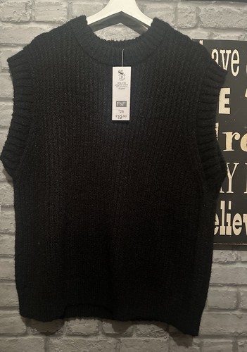 Black tank top - f&f,