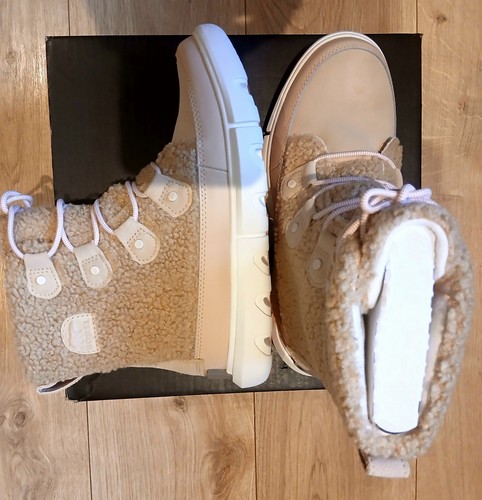 Sorel explorer joan - ii,
