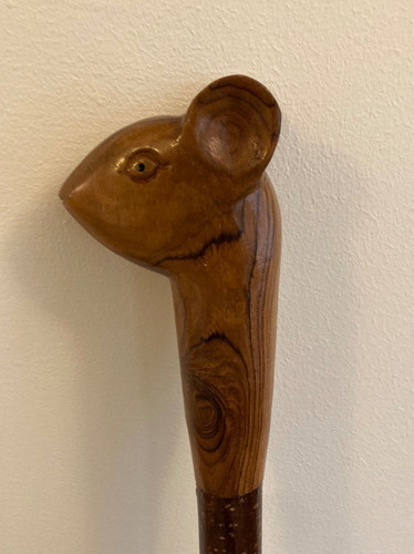 Hand carved mouse head on - ,