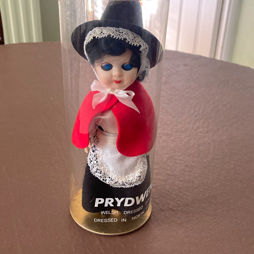 Prydwen welsh girl doll black - girl,